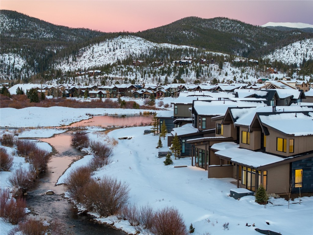 Images are of other completed homes in Highlands Riverfront