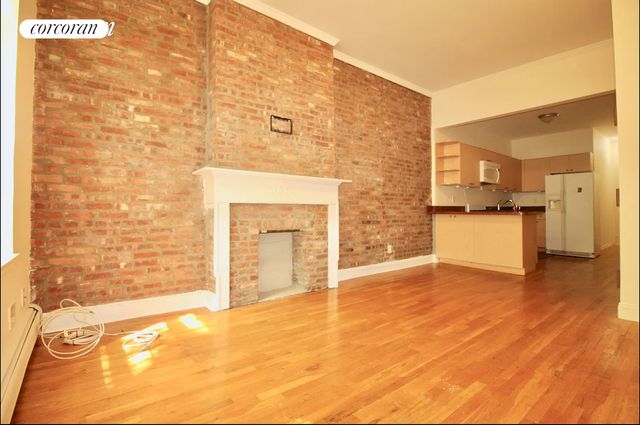 $3,000 | 207 Taaffe Place, Unit 2B | Bedford-Stuyvesant