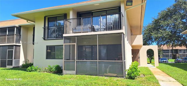 $200,000 | 5821 Washington Street, Unit 24 | Hampton Court