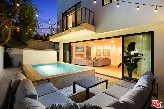 $2,695,000 | 508 North Sweetzer Avenue | West Hollywood Vicinity