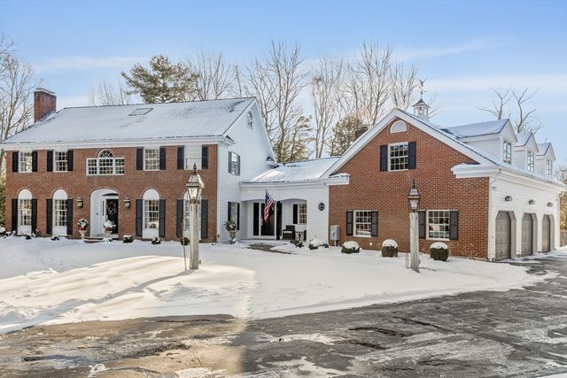 $3,550,000 | 7 Lothrop Circle | Pheasant Brook Estates