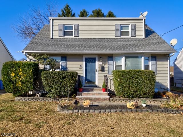 $425,000 | 917 Boesel Avenue | Manville