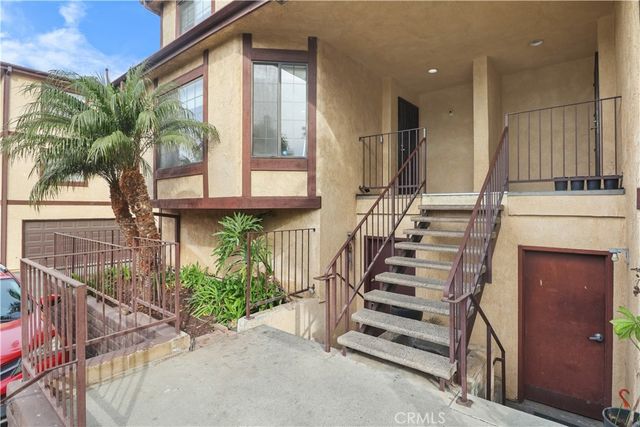 $574,900 | 515 West Gardena Boulevard, Unit 28 | North Gateway