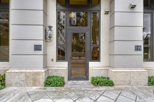 $1,895,000 | 701 South Olive Avenue, Unit 118 | Two City Plaza