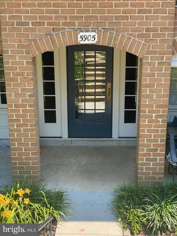 $2,100 | 5905 L Bayshire Road, Unit 187 | Cardinal Forest Condominiums