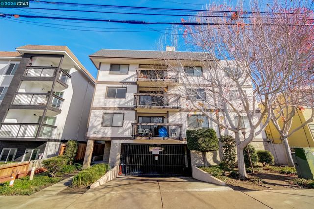 $580,000 | 417 Evelyn Avenue, Unit 206 | Garfield