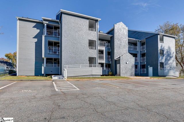 $170,000 | 1606 Northlake Drive | Northlake Condominiums