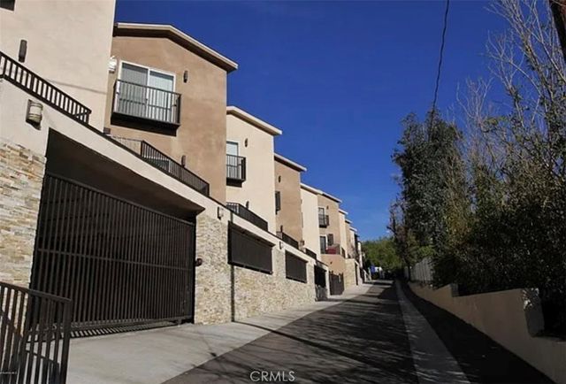 $3,700 | 10206 Mountair Avenue, Unit 109 | Sunland-Tujunga