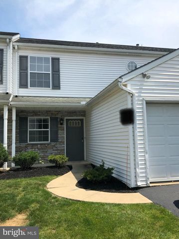 $1,975 | 634 Front Street | Warwick Township - Lancaster County