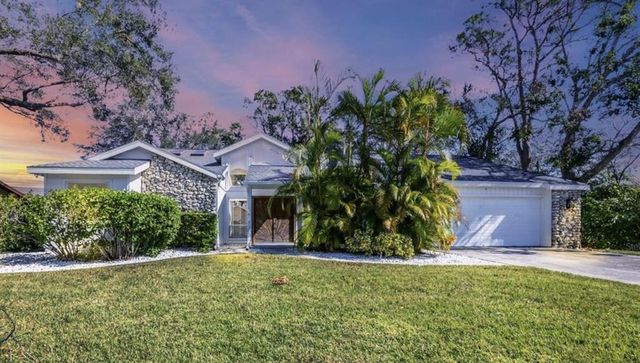 $799,000 | 1755 Oak Lakes Drive | Sarasota Springs