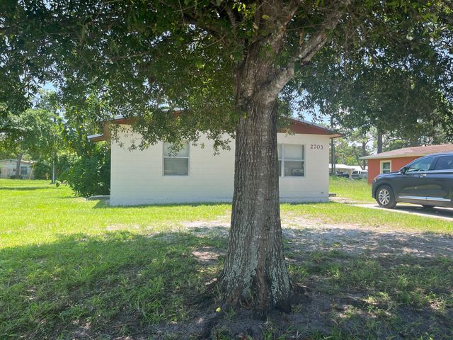 $2,000 | 2703 Ave H | Fort Pierce