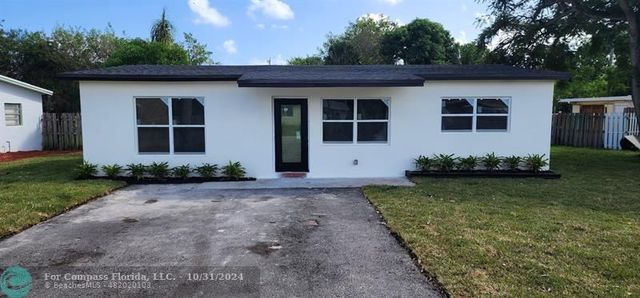 $405,000 | 2116 Northeast 3rd Street | Boynton Beach