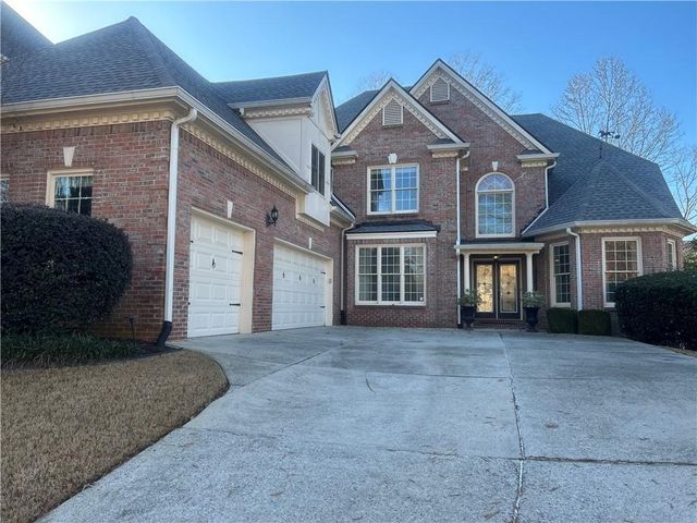 $899,999 | 10502 Maryam Trace | Johns Creek