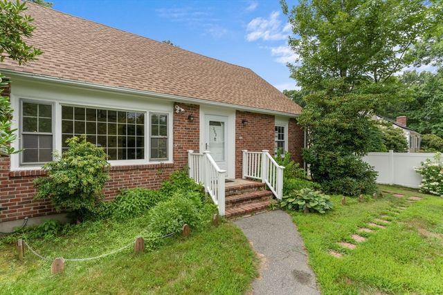 $775,000 | 393 A High Plain Street | Walpole Center