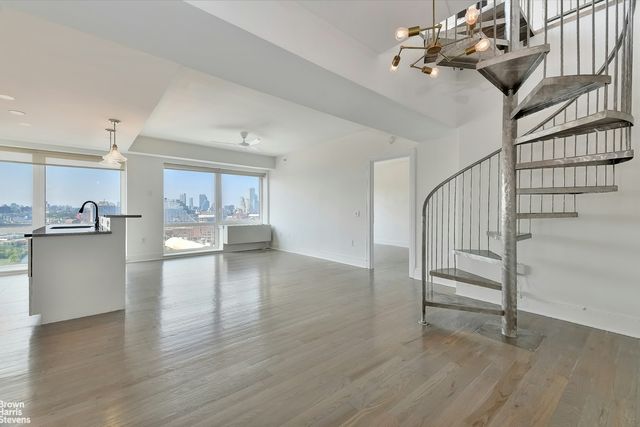 $1,789,000 | 446 Kent Avenue, Unit PHD | Williamsburg