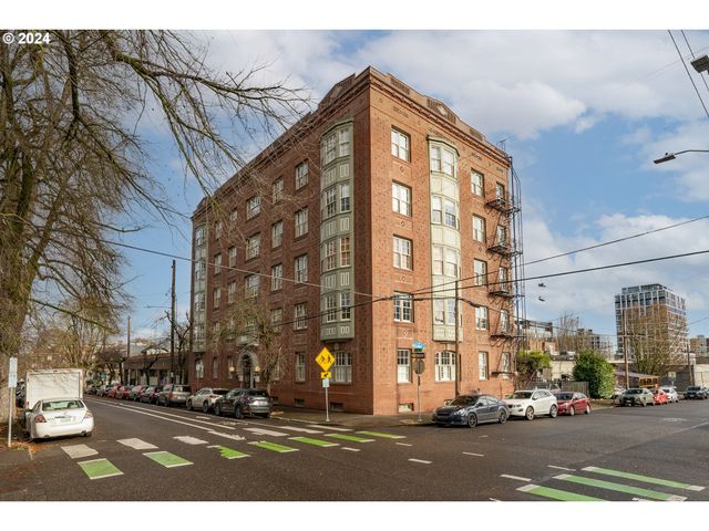 $399,000 | 410 Northwest 18th Avenue, Unit 502 | Alphabet District