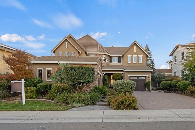 $729,000 | 5302 Copper Sunset Way | Kavala Ranch