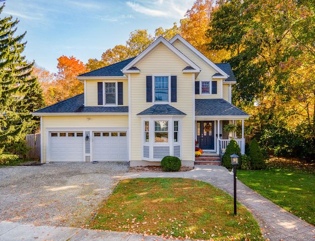 $899,900 | 289 State Street | Guilford Center