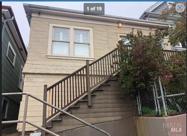 $379,000 | 230 Carolina Street | Saint Vincent's Hill