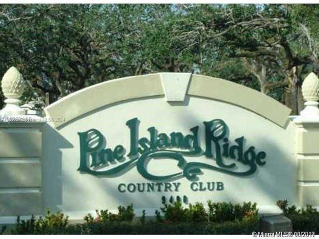 $2,400 | 1715 Whitehall Drive, Unit 406 | Pine Island Ridge