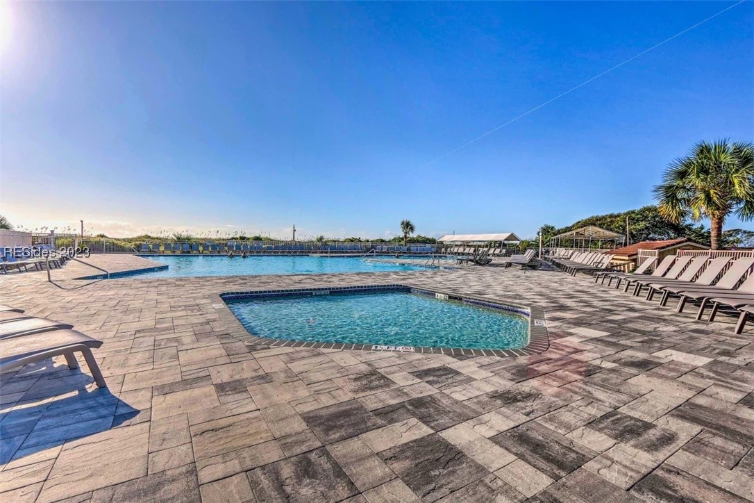 The oceanfront pools (plus another pool for owners