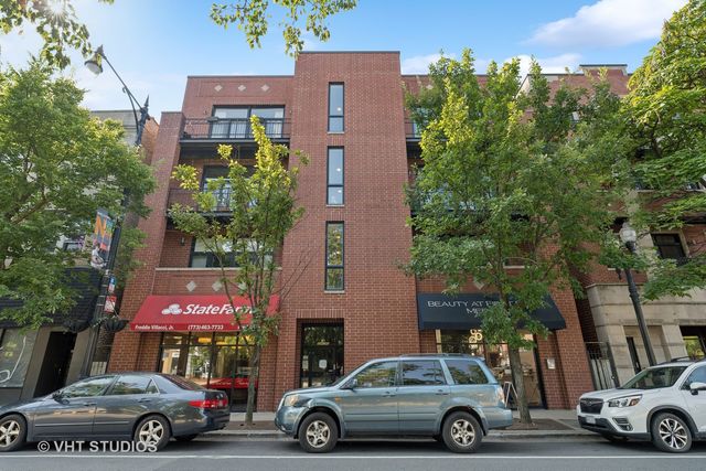 $899,500 | 2241 West Irving Park Road, Unit 1R | Saint Ben's