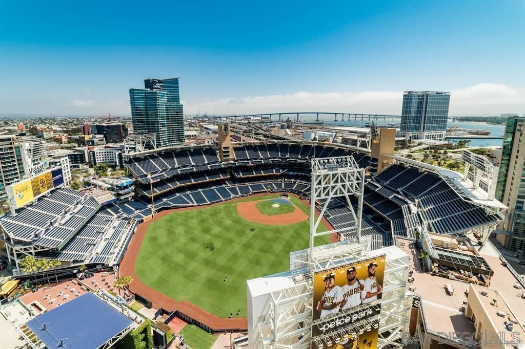 Touring Petco Park in Downtown San Diego - California Through My Lens