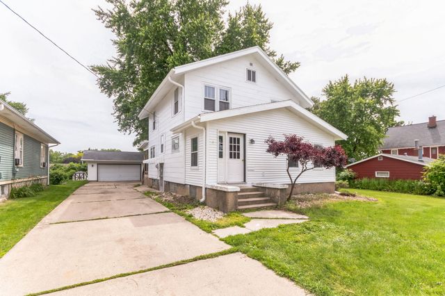 $309,900 | 515 West 3rd Street | Beaver Dam