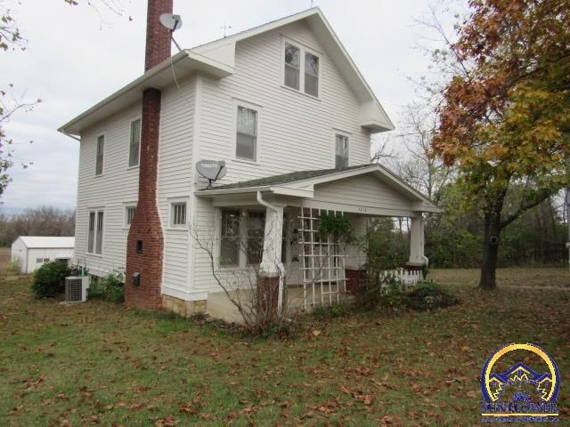 $295,950 | 4218 Southeast 2nd Street | Tecumseh