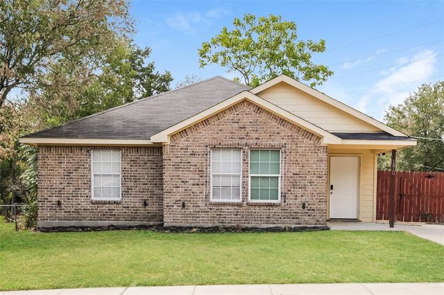 313 Tonga St, Dallas, TX Townhomes for Rent