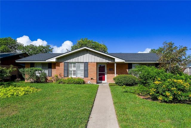 $227,000 | 809 Belmeade Drive | Midtown Corpus Christi