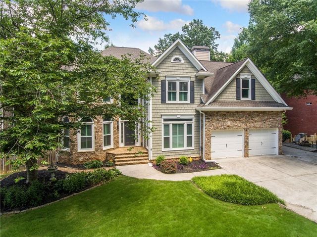 $798,000 | 5175 Ivy Green Way Southeast | Vinings Estates