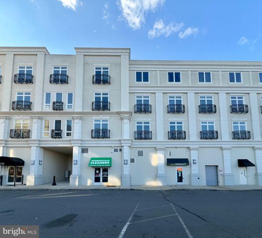 $399,999 | 2346 Highway 33, Unit 204 | Robbinsville