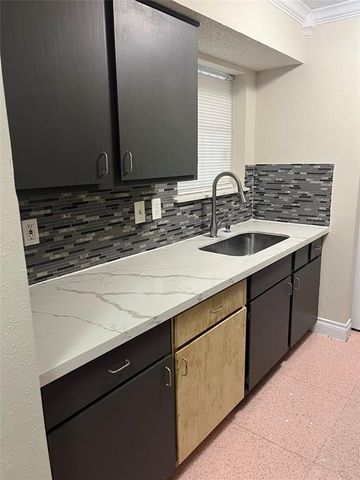 $950 | 12615 Brookglade Circle, Unit 12 | Alief