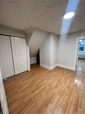 $2,300 | 108 West Sidney Avenue, Unit 3 | Downtown Mount Vernon