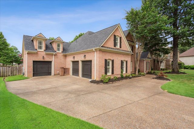 $659,000 | 215 Ivy Grove Lane | Collierville