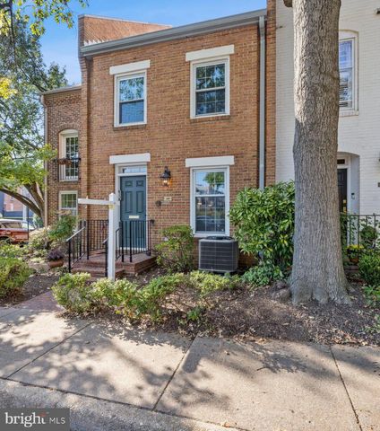 $1,100,000 | 1102 North Pitt Street | Old Town