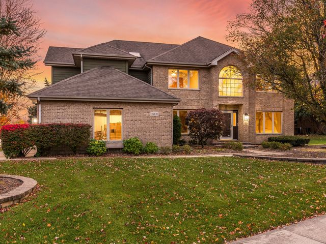 $680,000 | 16800 Mallow Ridge Drive | Orland Park