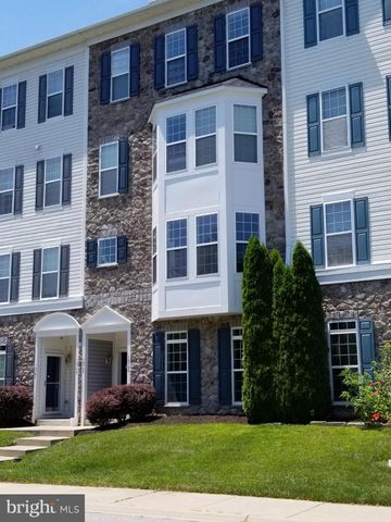 $269,000 | 1670 Mohegan Drive, Unit E | Greenway Farms