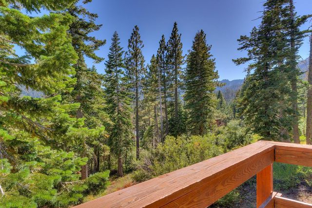 $1,350,000 | 4095 Courchevel Road | Alpine Peaks