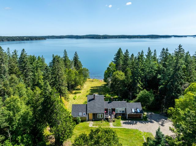 $625,000 | 852 Leighton Point Road | Pembroke