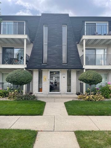 $1,575 | 10936 Kilpatrick Avenue, Unit 2D | Oak Lawn