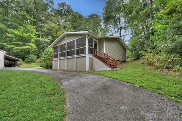 $299,900 | 64 Silverlace Lane | Murphy Township - Cherokee County