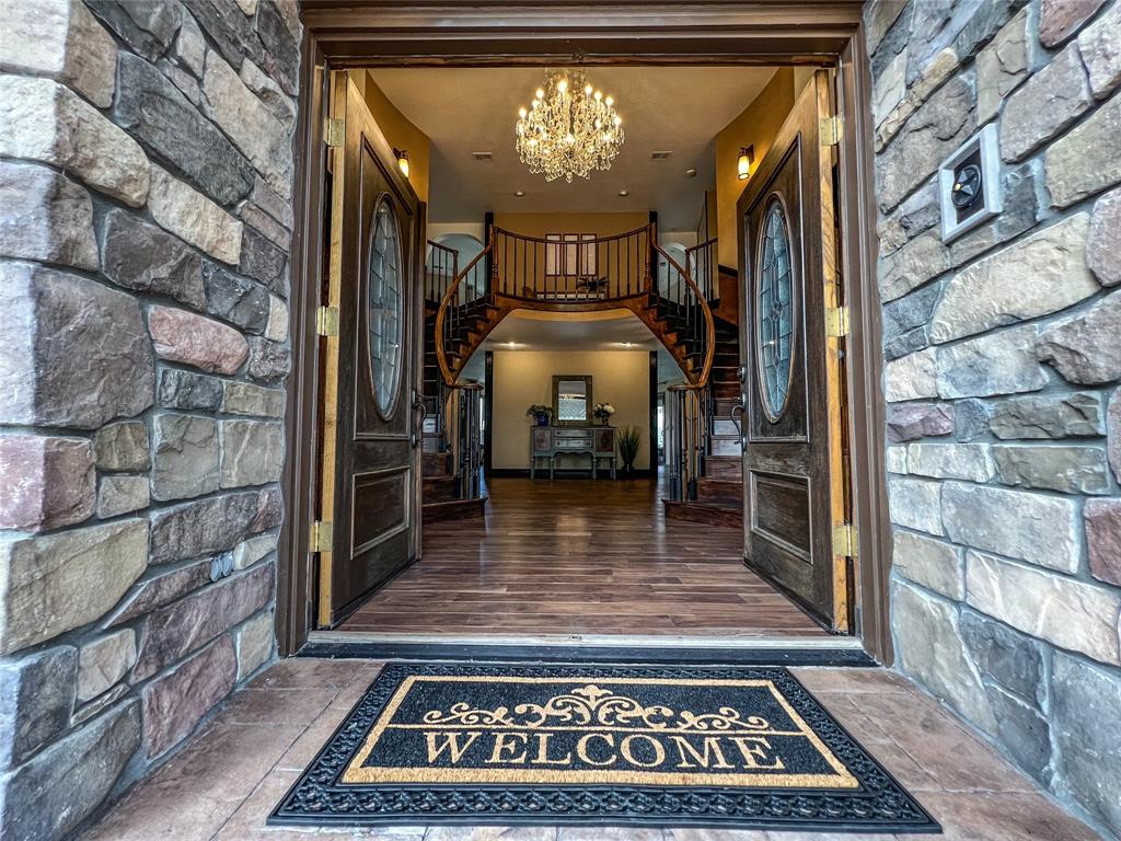 a view of a entryway of the house