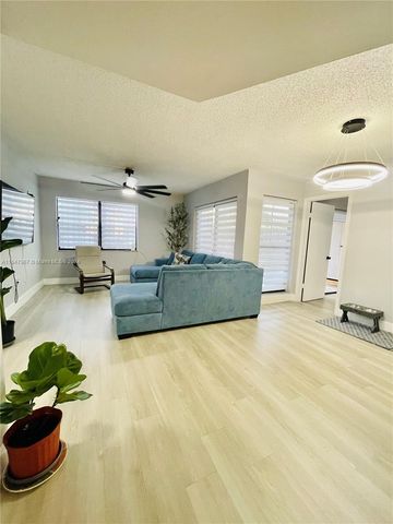 $360,000 | 10845 Northwest 7th Street, Unit 1512 | Fountainebleau