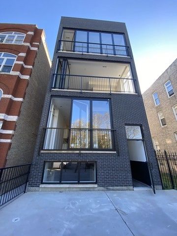 $2,900 | 1635 South California Avenue, Unit 3 | North Lawndale