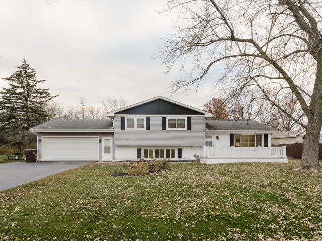 $475,000 | 211 Roberts Road | New Lenox Township - Will County