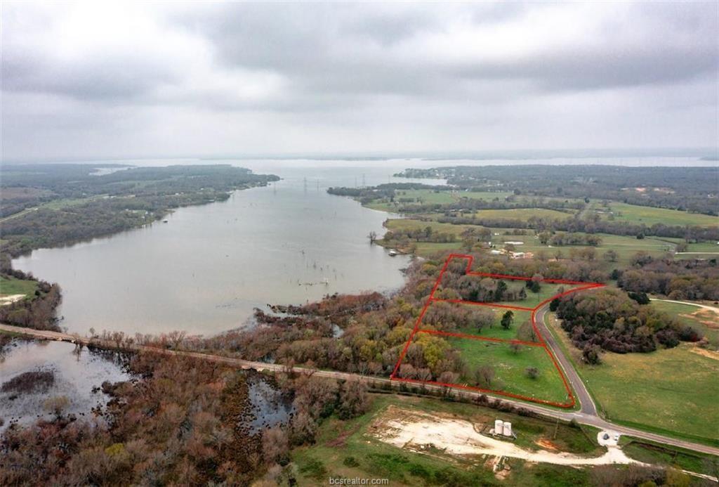 a view of a lake in middle of the town