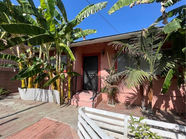 $3,200 | 2513 Fairmount Street | Boyle Heights