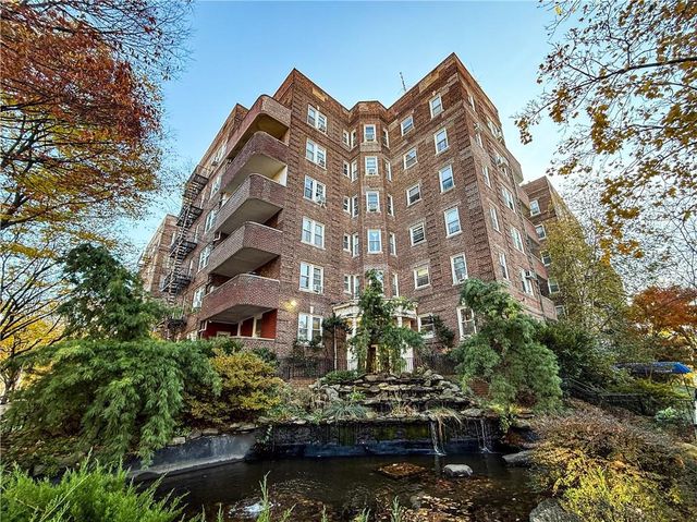 $599,000 | 1620 Avenue I, Unit 307 | Midwood